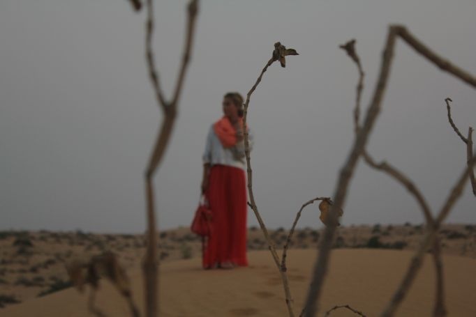 A Day in The Dunes - Dubai Desert Outfit