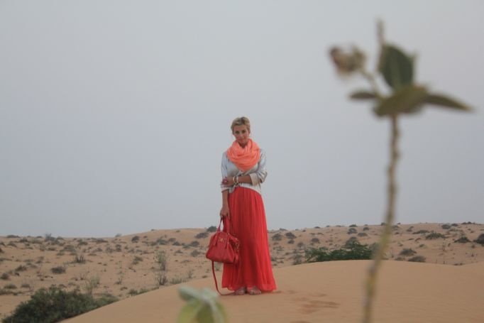 A Day in The Dunes - Dubai Desert Outfit