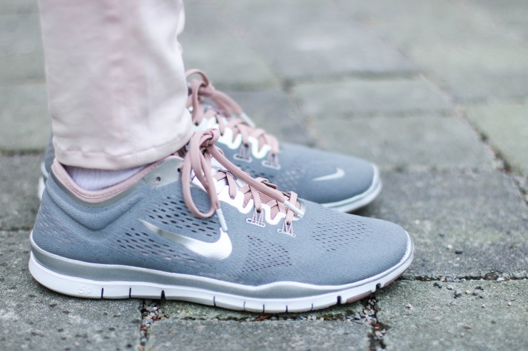 nike free grau blau, nike free rosa silber