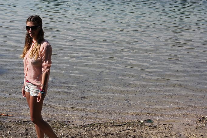 Outfit: A Day at the Lake